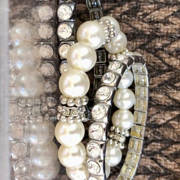 Cache 3 Bundle silver tone stretch bracelets multi size faceted crystals NWT New - Picture 4 of 9